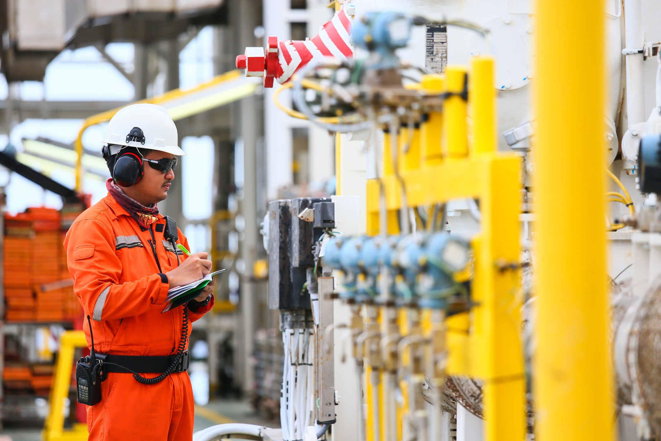 Electrical jobs in the oil and gas industry