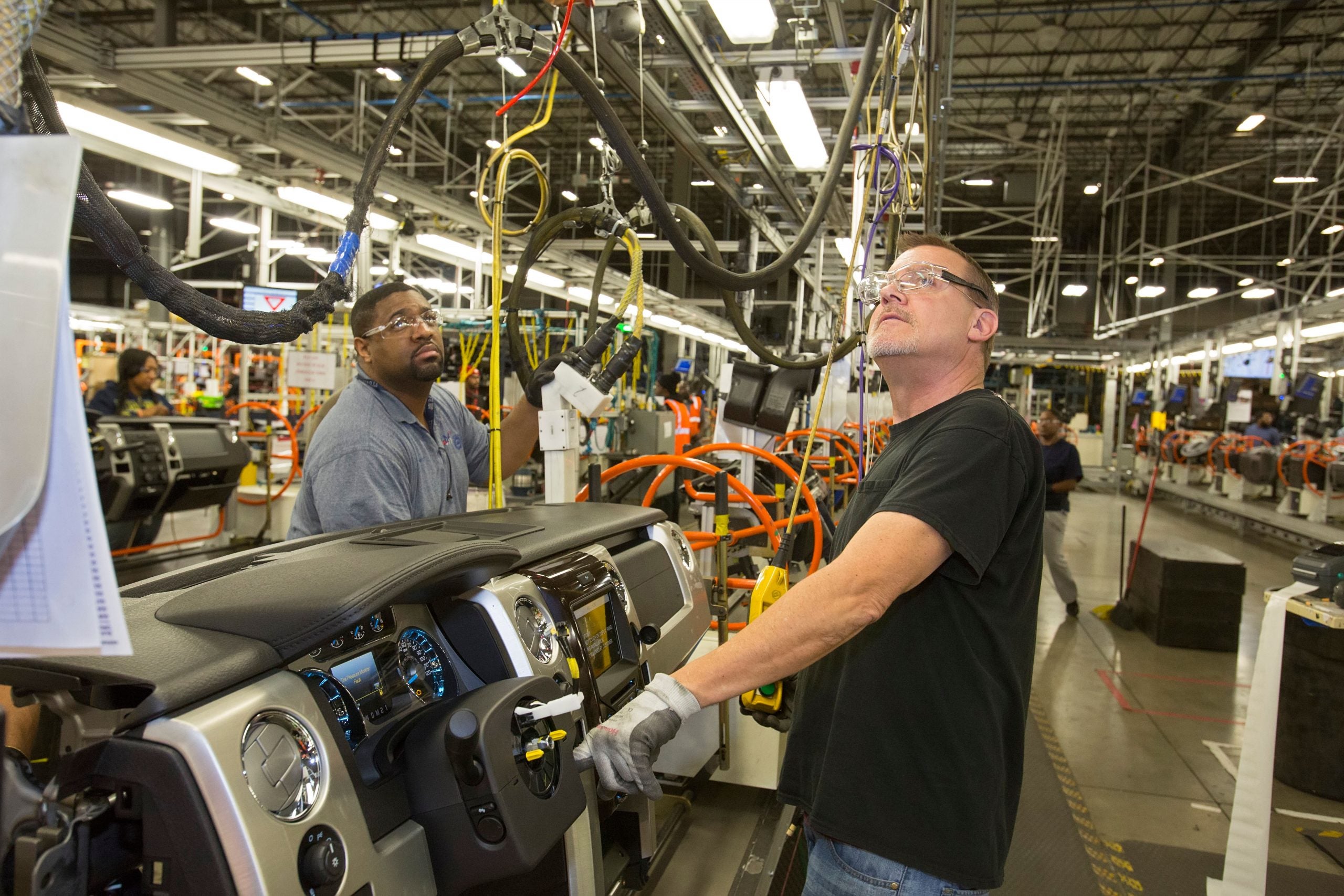 Jobs in Jeopardy: Undermining federal support for electric vehicles ...