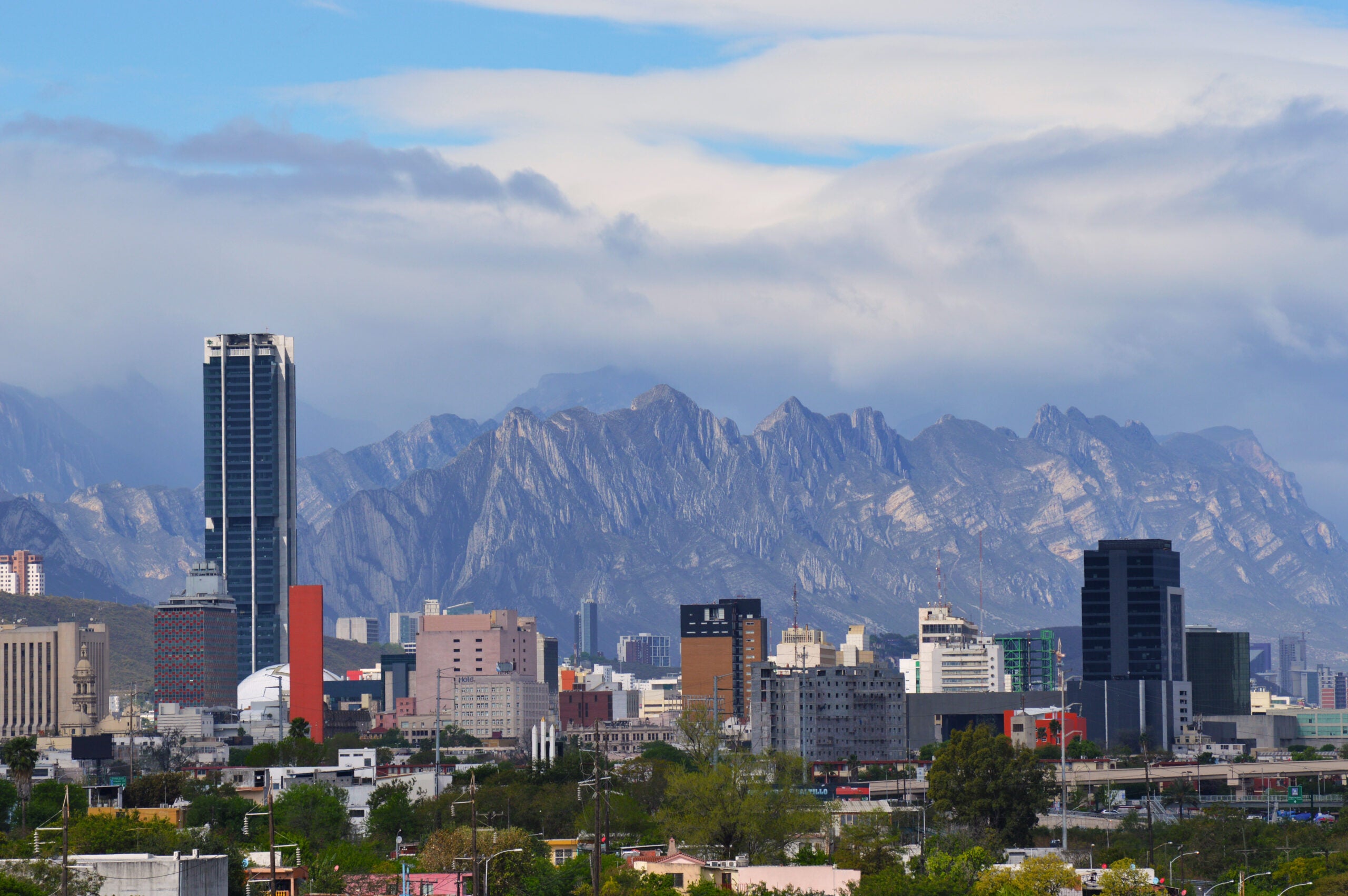 Monterrey’s location as a major nearshore manufacturing hub — and its unique valley geography — makes it one of Latin America’s most vulnerable urban areas to air pollution, including black carbon. (Getty)